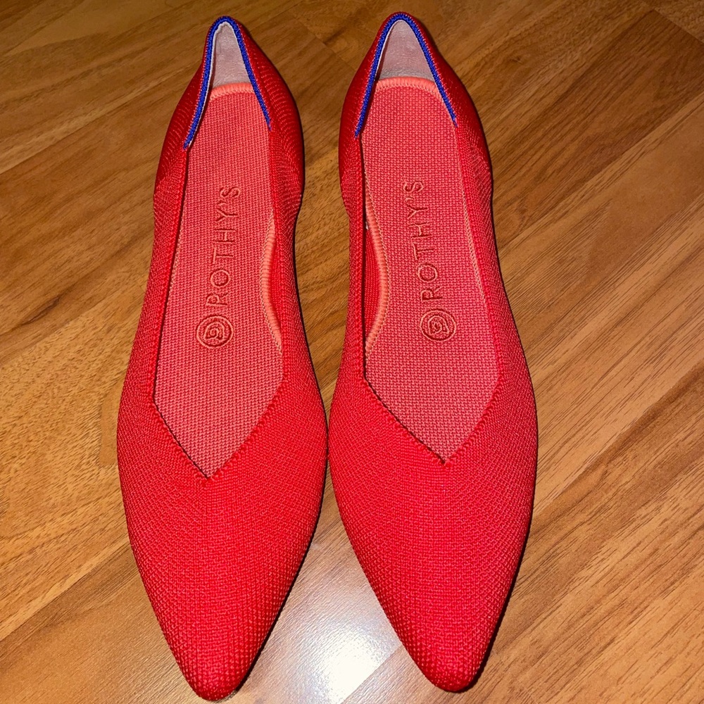 NEW Rothys “The Point” Flame red flat size 8
